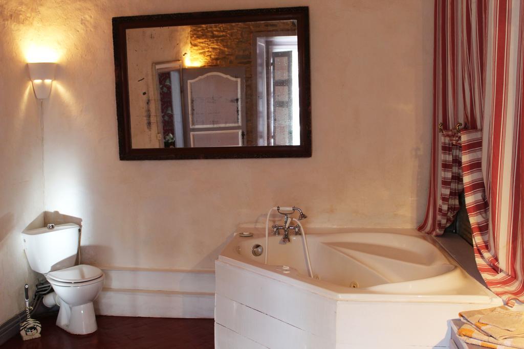 Bed and Breakfast Chateau Du Boschet Bourg-des-Comptes Екстер'єр фото